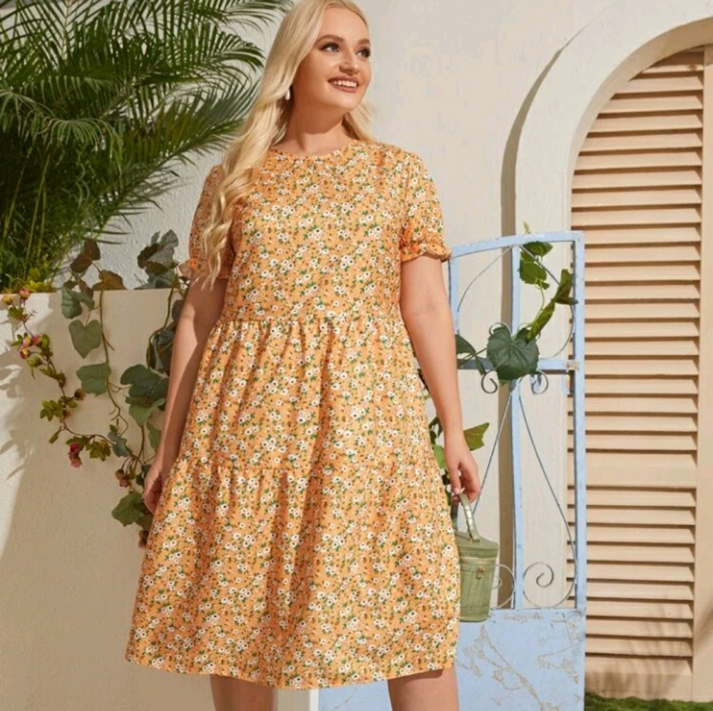 #19 Brand New Plus Tie Back Floral Dress